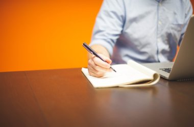 Como estudar redação para concursos: escreva melhor em 3 passos
